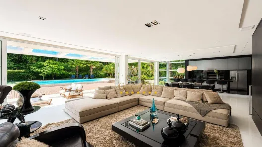 Casa de Condomínio com 4 Quartos à venda, 657m² no Cidade Industrial, Curitiba