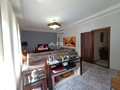Casa com 3 Quartos à venda, 161m² no Vila Fujita, Londrina