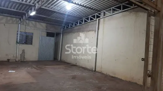 Galpão/Depósito/Armazém para alugar, 100m² no Laranjeiras, Uberlândia