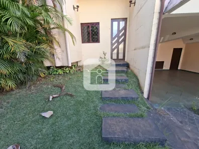 Imóvel Comercial com 3 Quartos para alugar, 286m² no Fundinho, Uberlândia