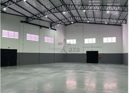 Galpão/Depósito/Armazém à venda, 585m² no Jardim Califórnia, Jacareí