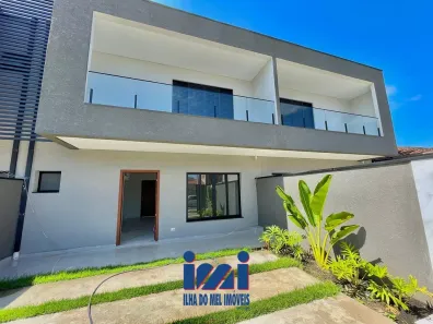 Sobrado com 4 Quartos à venda, 170m² no Guaratuba, Guaratuba