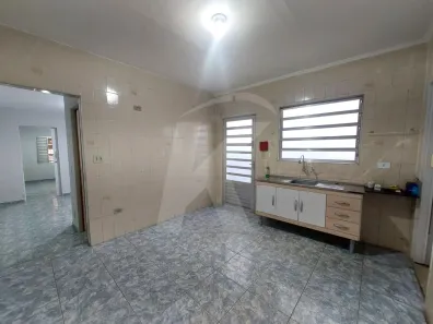 Casa com 2 Quartos para alugar, 80m² no Vila Gustavo, São Paulo