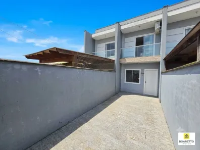 Sobrado com 2 Quartos à venda, 61m² no Espinheiros, Joinville