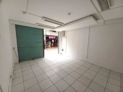 Ponto Comercial para alugar, 38m² no Centro, Juiz de Fora