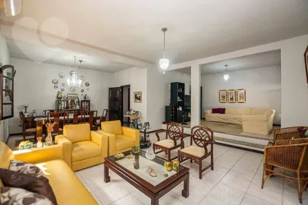 Casa com 3 Quartos à venda, 300m² no São Francisco, Niterói