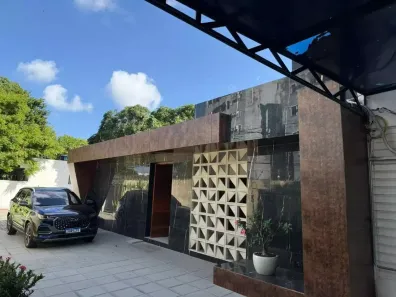 Casa com 7 Quartos à venda, 220m² no Torrões, Recife