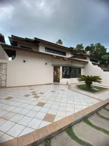 Casa de Condomínio com 3 Quartos para alugar, 200m² no Vila Santista, Atibaia