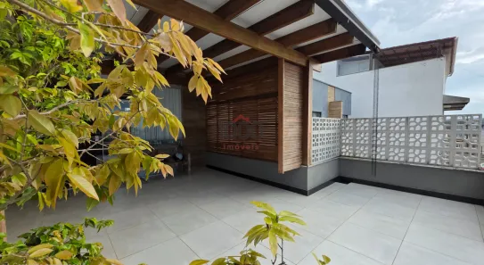 Casa com 4 Quartos à venda, 346m² no Martelos, Juiz de Fora