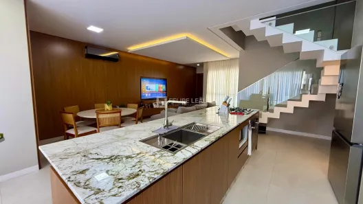 Casa de Condomínio com 3 Quartos à venda, 185m² no Beira Rio, Biguaçu