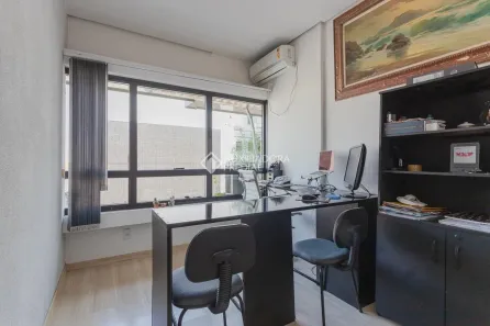 Sala Comercial à venda, 62m² no Petrópolis, Porto Alegre