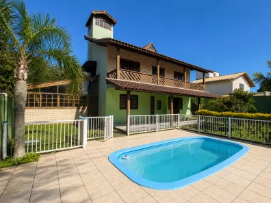 Casa com 3 Quartos à venda, 200m² no Campeche, Florianópolis