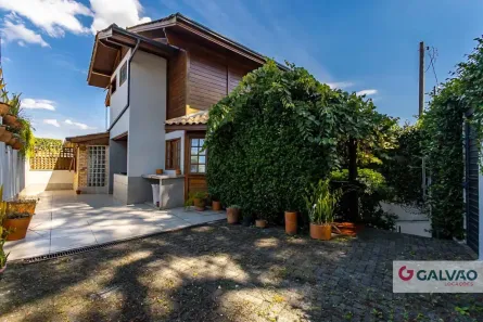 Imóvel Comercial para alugar, 254m² no Campina do Siqueira, Curitiba