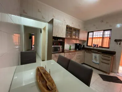 Casa com 3 Quartos à venda, 130m² no Jardim Campo Limpo, São Paulo