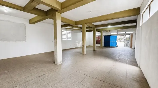 Sala Comercial com 1 Quarto para alugar, 182m² no Camobi, Santa Maria