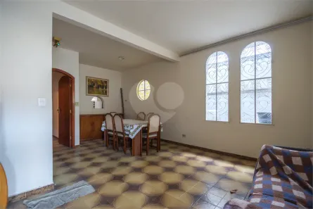 Casa com 6 Quartos à venda, 225m² no Jardim Aeroporto, São Paulo