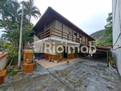 Casa com 5 Quartos à venda, 400m² no Vargem Pequena, Rio de Janeiro