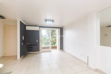Casa com 3 Quartos para alugar, 199m² no Morro Santana, Porto Alegre