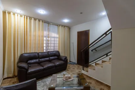 Casa com 4 Quartos para alugar, 150m² no Vila Flórida, Guarulhos
