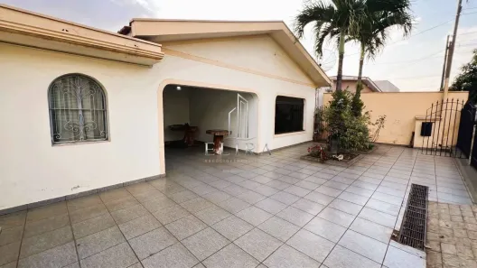 Casa com 3 Quartos à venda, 133m² no Santa Cruz, Americana