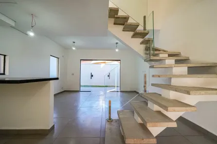 Casa de Condomínio com 3 Quartos à venda, 170m² no Jardim Ana Estela, Carapicuíba