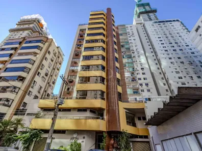 Apartamento com 3 Quartos à venda, 200m² no Centro, Balneário Camboriú