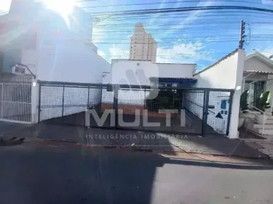 Casa com 1 Quarto para alugar, 141m² no Fundinho, Uberlândia