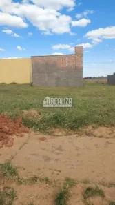 Lote/Terreno à venda, 250m² no Loteamento Jardim Felicitá 1, Uberaba