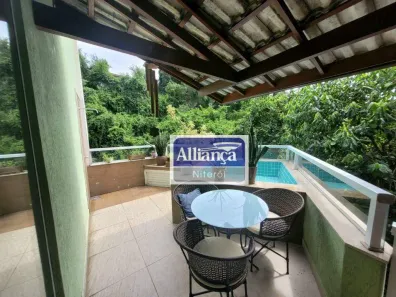 Casa de Condomínio com 5 Quartos à venda, 180m² no Sapê, Niterói