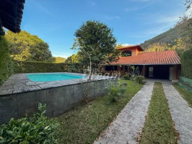 Casa de Condomínio com 2 Quartos à venda, 117m² no Três Córregos, Teresópolis