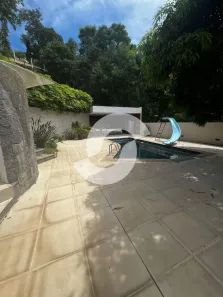 Casa de Condomínio com 4 Quartos à venda, 600m² no Itaipu, Niterói