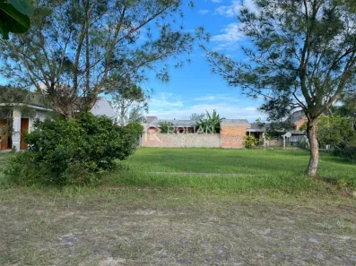 Lote/Terreno à venda, 302m² no Torres Sul, Arroio do Sal