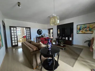 Casa com 4 Quartos à venda, 332m² no Centro, Tijucas