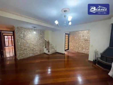 Sobrado com 3 Quartos à venda, 160m² no Jardim Santa Mena, Guarulhos