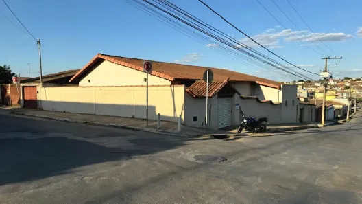 Imóvel Comercial com 1 Quarto à venda, 209m² no Aeroporto Industrial, Sete Lagoas