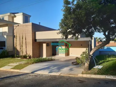 Casa de Condomínio com 4 Quartos à venda, 200m² no Parque Sinai, Santana de Parnaíba