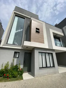 Casa com 3 Quartos à venda, 128m² no Portão, Curitiba