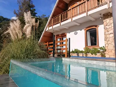 Casa com 4 Quartos à venda, 1600m² no Alto do Capivari, Campos do Jordão