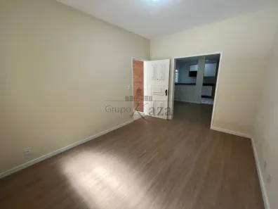 Casa com 3 Quartos à venda, 156m² no Jardim Satélite, São José dos Campos