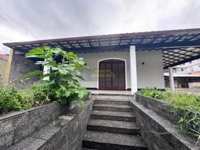 Casa com 6 Quartos para alugar, 200m² no Centro, São Pedro da Aldeia
