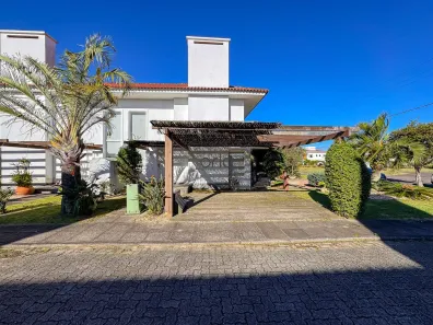 Casa de Condomínio com 3 Quartos à venda, 150m² no , Xangri-Lá