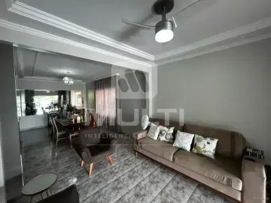 Casa com 3 Quartos à venda, 200m² no Jaraguá, Uberlândia