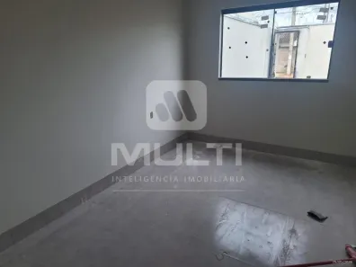 Casa com 2 Quartos à venda, 62m² no Planalto, Uberlândia
