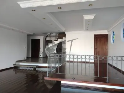Casa com 5 Quartos à venda, 450m² no Chácara Monte Alegre, São Paulo