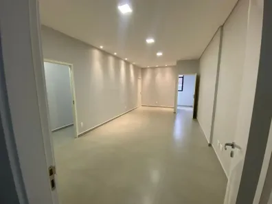 Sala Comercial para alugar, 100m² no Jardim Apolo I, São José dos Campos