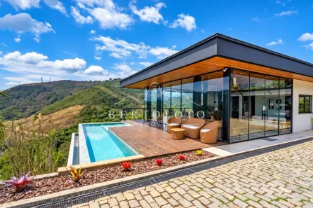 Casa de Condomínio com 4 Quartos à venda, 480m² no Araras, Petrópolis