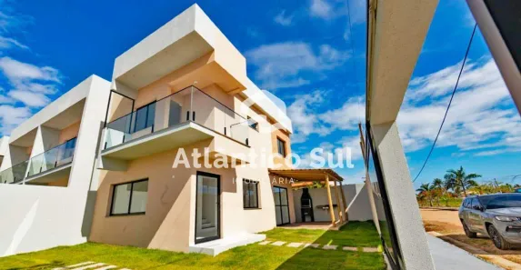 Casa com 3 Quartos à venda, 106m² no Olivença, Ilhéus