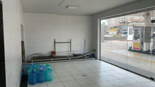 Ponto Comercial para alugar, 120m² no Mutondo, São Gonçalo
