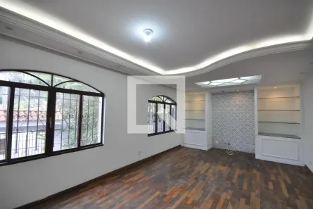 Casa com 4 Quartos à venda, 237m² no Vila Albertina, São Paulo