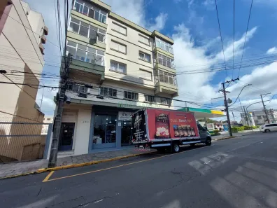 Apartamento com 3 Quartos para alugar, 121m² no São Pelegrino, Caxias do Sul